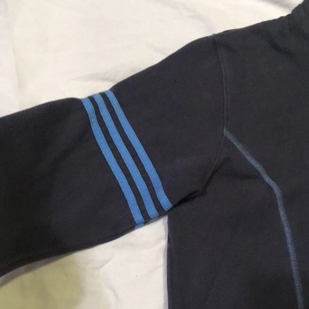 Adidas Boy’s Jacket.  Size 5.  Adidas 3 stripes on the right sleeve.